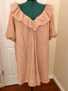 H&M Light Peach Blouse with Subtle Texture